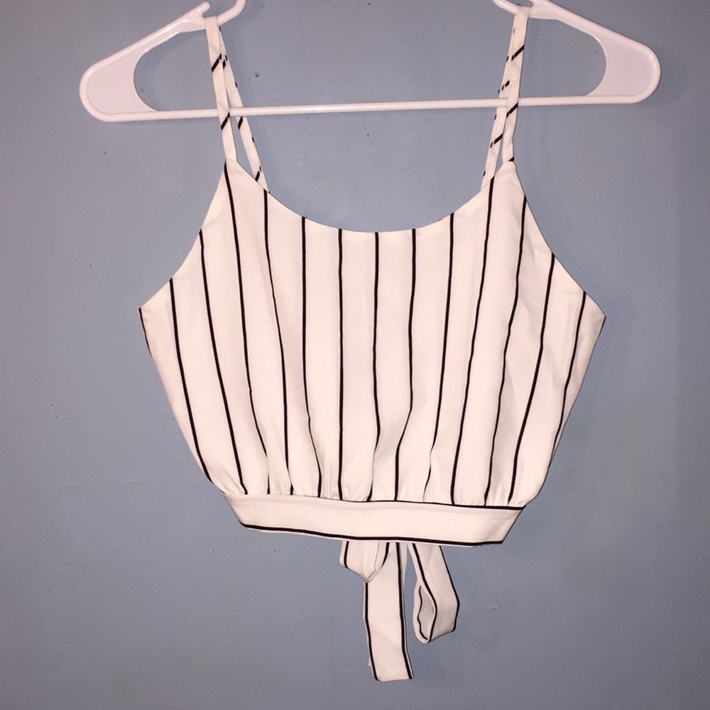 ▫️stripped crop top